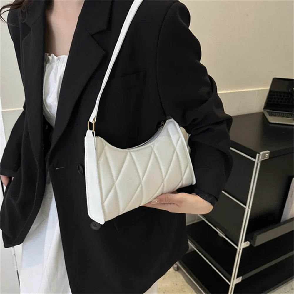 Small Fashionable PU Leather Clutch Bag