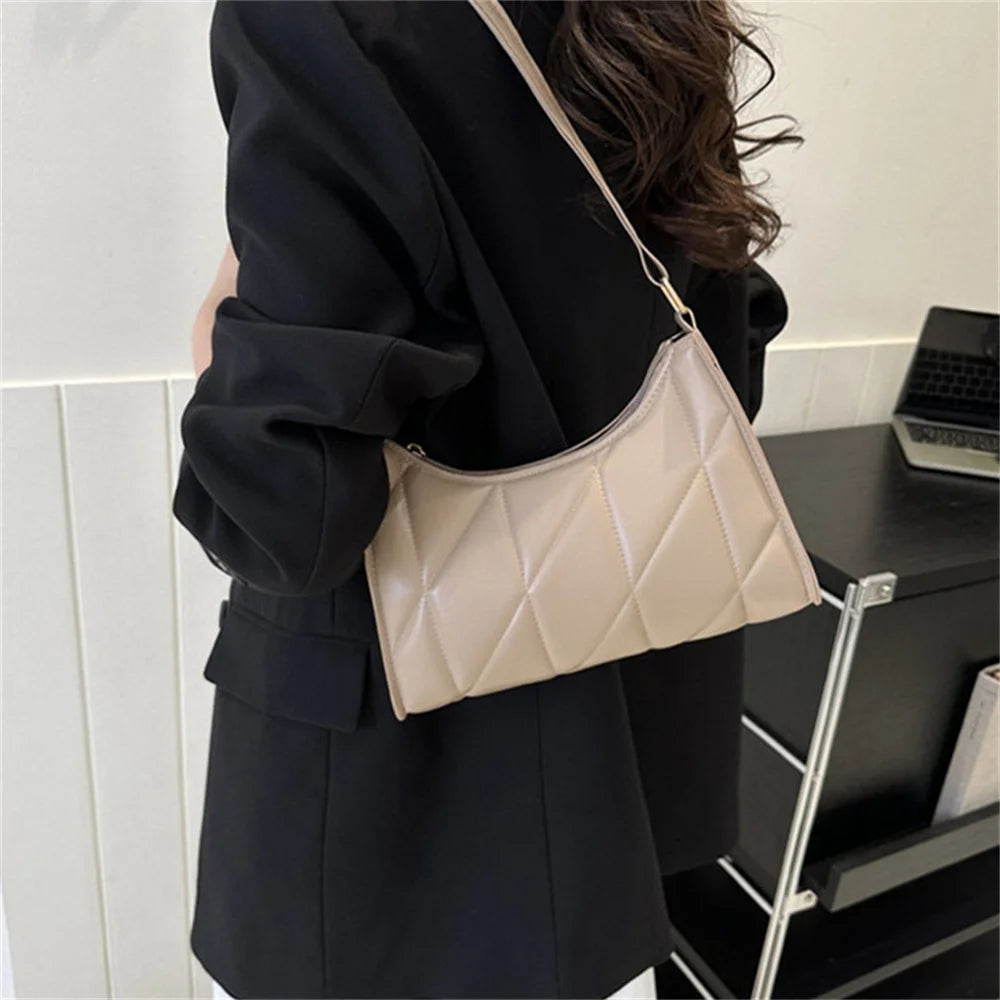 Small Fashionable PU Leather Clutch Bag