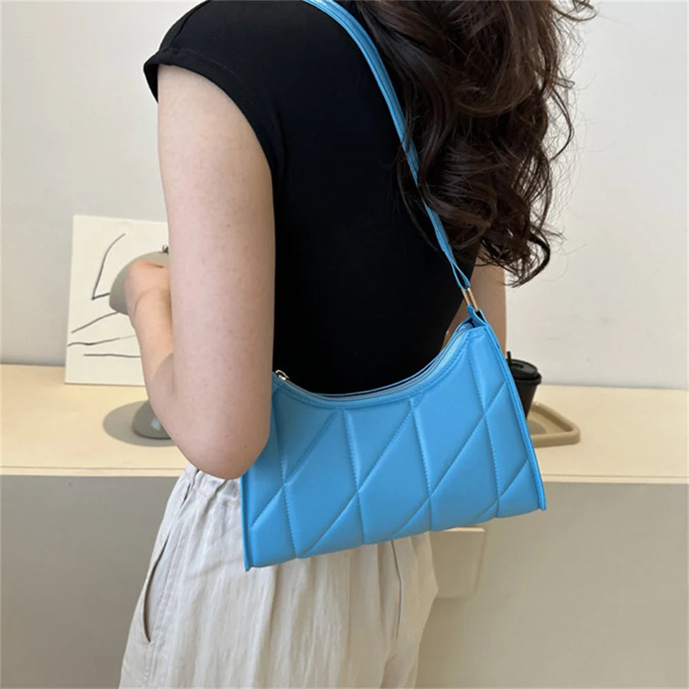 Small Fashionable PU Leather Clutch Bag